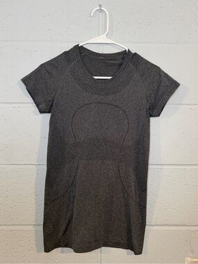 Lululemon Swiftly Tech Short Sleeve Crew